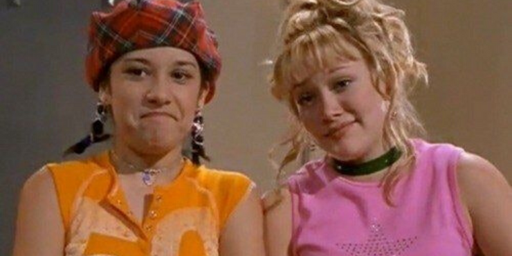 Lizzie McGuire 10 Outfits That Are Still Trendy Today